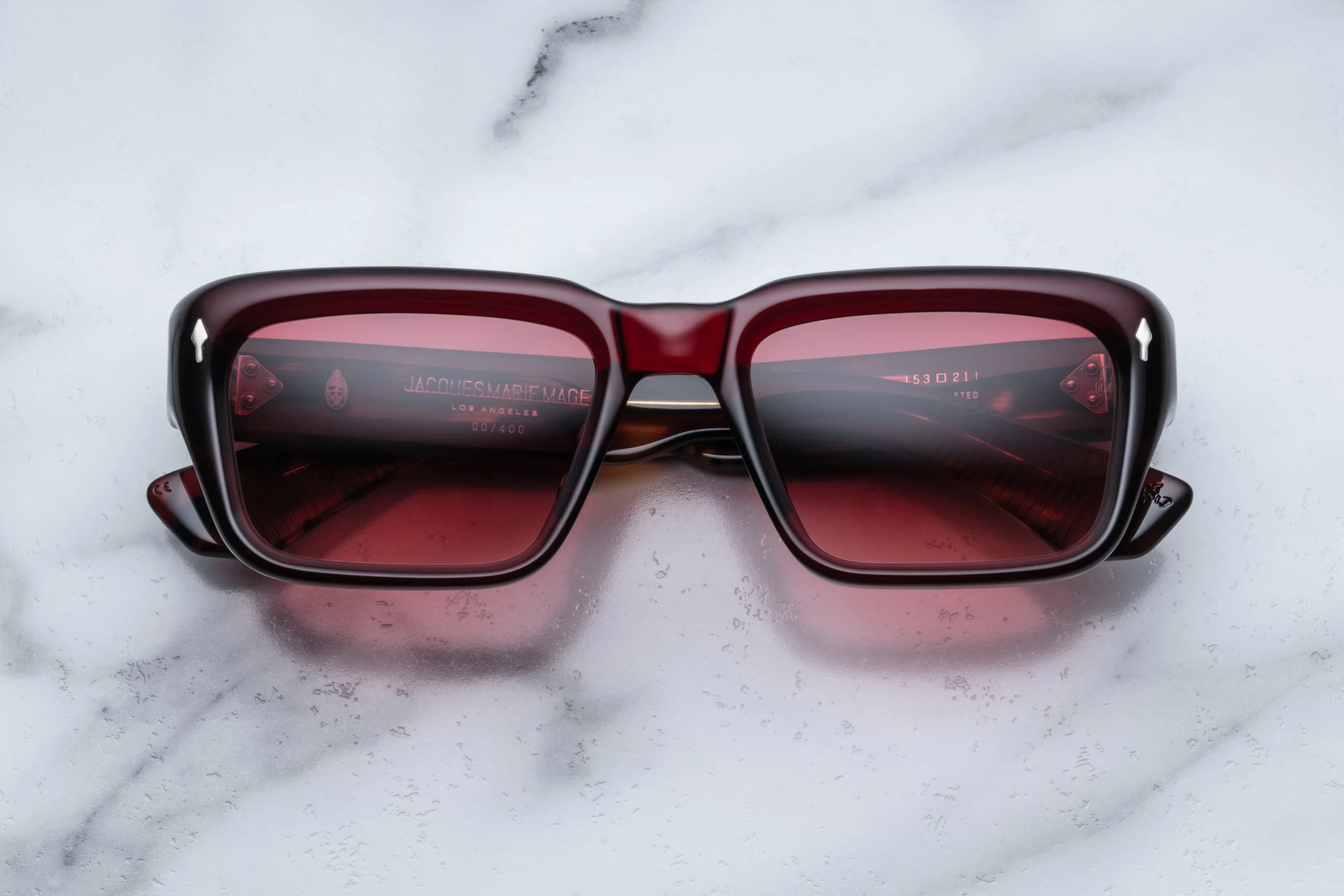 620-24-burgundy-rose-gradient-cr39-24-burgundy-rose-gradient-cr39-variation-1.webp WALKER